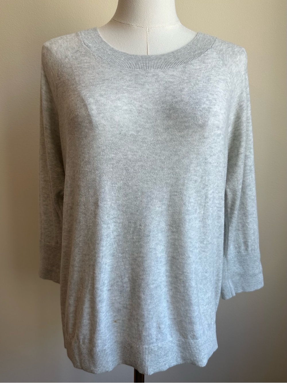 LOFT Basic Light Gray Crewneck Super Soft Sweater, 3/4 Length Sleeves - SIZE M